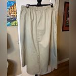 Women’s Khaki skirt, by Nada Valley pleated front, button front, size 16 Photo 4