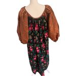 Rianna + Nina One Photo 1