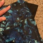 Nike Womens cute  leggings-size Large Photo 3