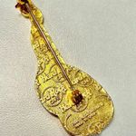 Hard Rock Cafe BALTIMORE GUITAR PIN Photo 2