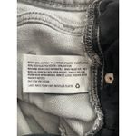 Universal Threads Universal Thread Mid-Rise Boyfriend Cutoff Jean Short in Light Gray Size 6 Photo 5