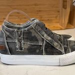 blowfish  Malibu Mamba Wedge Sneaker camo gray size 9  casual canvas side zip Photo 2