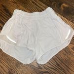 Lululemon Hotty Hot Short 2.5” Photo 0