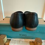 Toms  Briella black leather flat - size 8 (New) Photo 2