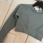 AYBL NWT  Reflex Seamless Long Sleeve Crop Active Workout Top Teal Sz Small Photo 6