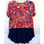 Freeloader Womens size small relaxed fit Floral Short Sleeve Red blue casual tee Photo 1