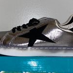 NIB Anna Gray/Black Star Cutout Sneakers 8 Gray Photo 3