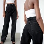 ZARA  Wide Leg High-Rise Raw Hem Jeans Photo 3