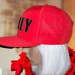 Oakley  red air ventilation and adjustable snap back closure Nwot Photo 2