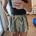 Lulus shorts Photo 3