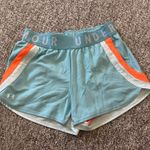 Under Armour Shorts Photo 0