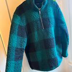 Hunter Green And Black Pullover Photo 0