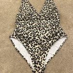 Old Navy  women’s vneck animal print one piece swimsuit size XXlarge. Photo 1