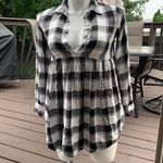 Isabel Target Flannel‎ Plaid Black and White Maternity Tunic size xs Photo 1