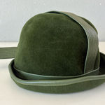 Women's Church Hat Green Retro Felt Made in Italy Brim Size 22.5 The Hat Rack Photo 0