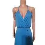 Identity women's V Photo 3