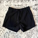 Lululemon  On The Fly Short *Woven *2.5" Black Photo 3