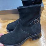 NWB $600 LA CANADIENNE GAVAN BOOTIE BLACK WATERPROOF SUEDE PLATFORM 7M Size 7 Photo 2