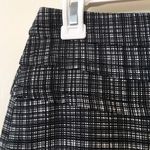 The Limited  pencil skirt, black/white, sz 2, VGUC Photo 2