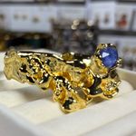 Alexis Bittar NWOT  Gold Bracelet with Blue Accent Photo 7