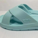 Totes Everywear Turquoise Cushioning Comfort Slip On Beach Sandals Size US 7 Blue Photo 6