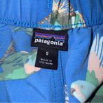 Patagonia Womens Barely Baggies Shorts 2 1/2" Inseam size Small Photo 3