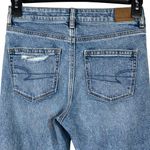 American Eagle SZ 4 LONG Mom Jeans Distressed / Rips Mid-Rise Zip-Fly Whiskered Photo 5