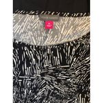 Vince Camuto Mixed Media Oversized Top – Size XL – Black & White – Flowy & Chic Photo 1