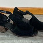 UGG Kookaburra  Suede Ashlyn Pump Sandal 8.5 Stacked Block Heels Chunky Black Photo 0