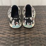 Mickey Mouse natives shoes women’s size 7 Black Photo 3