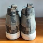 Soda  Taylor Green Camo Hidden Wedge Sneakers Shoes Women's Size 7 M Photo 3