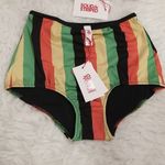 Solid & Striped ππ Brigitte Bikini Jamaica Stripe Photo 15