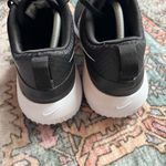 Nike  Women’s Roshe G Spikeless Golf Shoes Black White size‎ 9 Photo 4