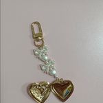 Gold Heart and Pearl Bow Keychain Photo 2