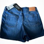 Karl Lagerfeld  womens Denim Short Sz 6 $79.50 Photo 3