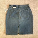 Old Navy  Women’s Extra High Waisted Jean Skirt Size 4 Photo 4
