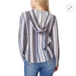 WallFlower Classic Baja Stripe V Photo 1
