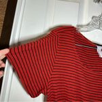 Elizabeth Red Photo 7