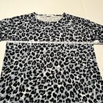 Zenana Outfitters Womens Size Medium Black Grey Gray Leopard Cheetah Animal Print Top Shirt Photo 4