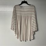 Lane Bryant Shirt Women 18/20 Ivory Red Flowy Cape Sleeves Keyhole Button Back Photo 3