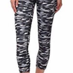 Nike  Dri Fit Cropped Leggings XS Photo 0