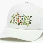 Levi Strauss & Co NWT Seasonal Graphic Women’s Adjustable Baseball Cap White Photo 0
