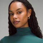 Lululemon NWT  Turtleneck Bodysuit Size Large Photo 3