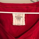 Abercrombie & Fitch Vneck Basic Red T-shirt Photo 3