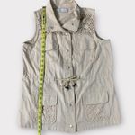 Women’s Keren Hart Linen Blend Eyelet Embellished Khaki Blouse Size Medium #164 Tan Photo 1