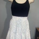 Paper Crane White and Blue Leaf Print Skirt woman’s size medium EUC Photo 1