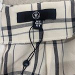 Pretty Little Thing White Grid Shorts Size 4 Photo 5