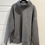 GapFit Women's XL Quilted Jacquard Knit Funnel-Neck Pullover Photo 0