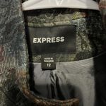 EXPRESS vintage flower print coat in size 12 Photo 3