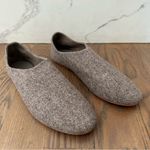 Tkees NWT  Kira Wool Round Toe Flat in Heather Grey Brown Size 9B Photo 2